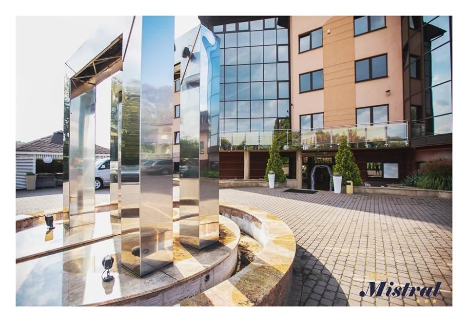 Отель Hotel Mistral Марки-13