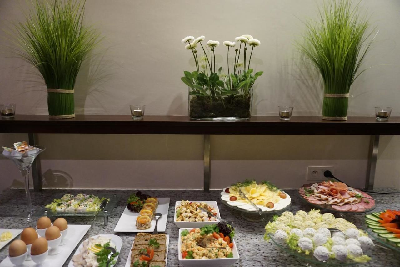 Отель Hotel Mistral Марки-42