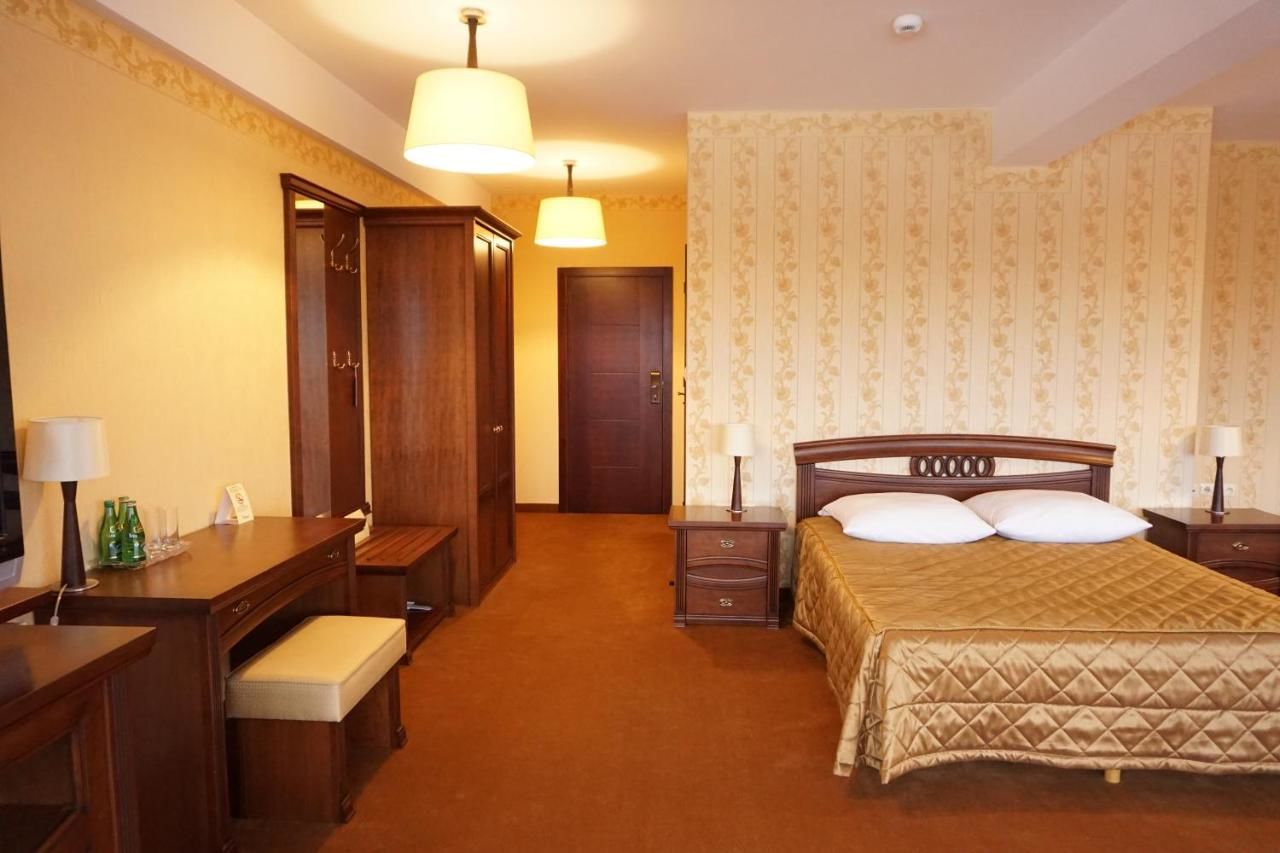 Отель Hotel Mistral Марки-45