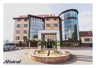 Отель Hotel Mistral Марки-1