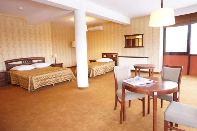 Отель Hotel Mistral Марки-43